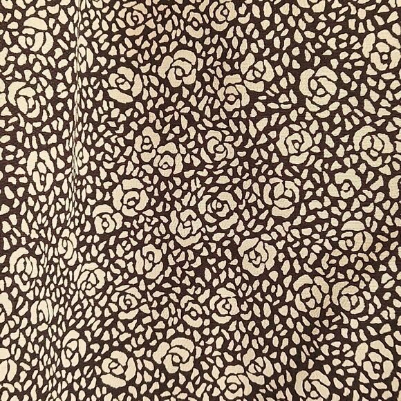 Black and white floral skirt - Picture 2 of 4